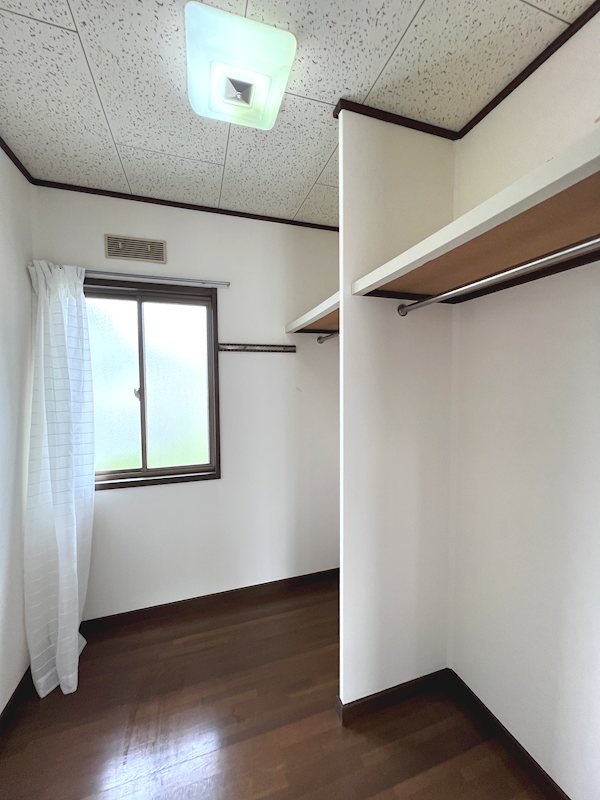 大津市陽明町　中古戸建 内観写真（収納）
