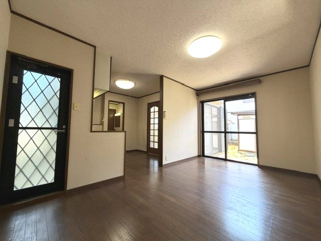 甲賀市甲南町希望ヶ丘本町5丁目　中古戸建 内観写真（リビング）
