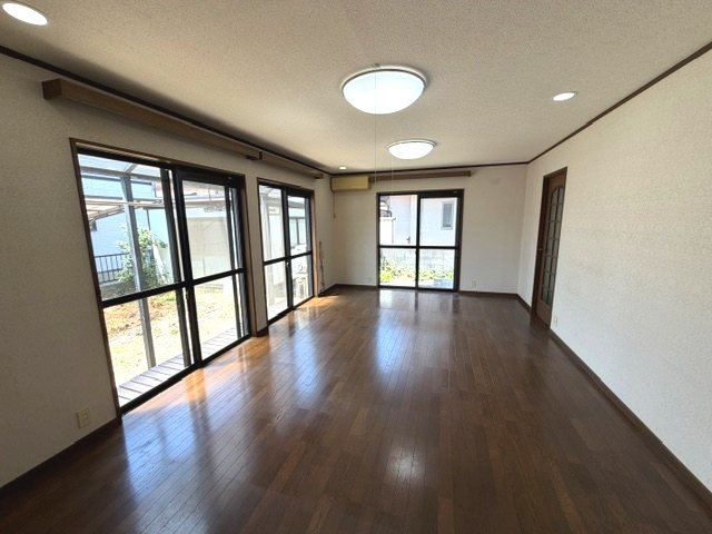 甲賀市甲南町希望ヶ丘本町5丁目　中古戸建 内観写真（リビング以外の居室）