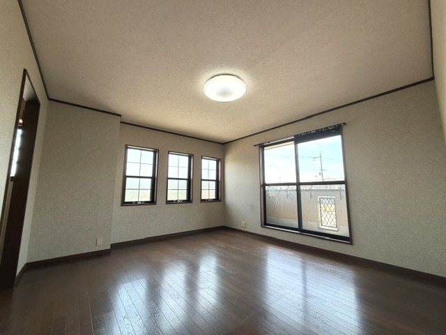 甲賀市甲南町希望ヶ丘本町5丁目　中古戸建 内観写真（リビング以外の居室）