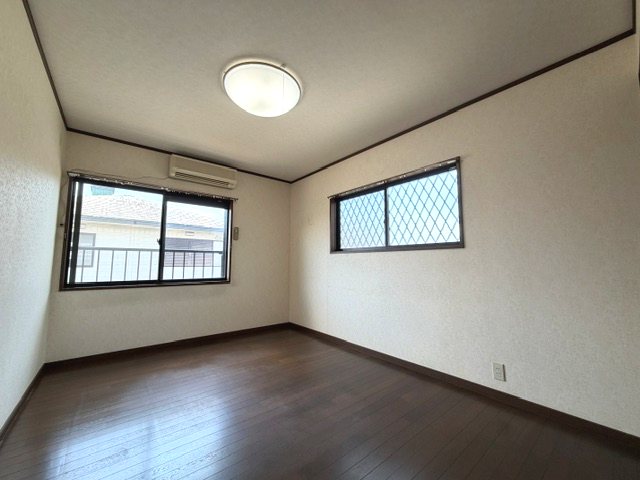 甲賀市甲南町希望ヶ丘本町5丁目　中古戸建 内観写真（リビング以外の居室）