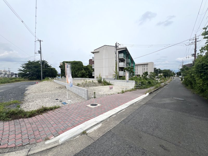 栗東市上鈎　建築条件なし土地（2区画） 現地写真（前面道路含む現地写真）
