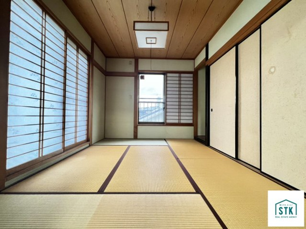 甲府市富竹一丁目　中古住宅 内観写真（リビング以外の居室）