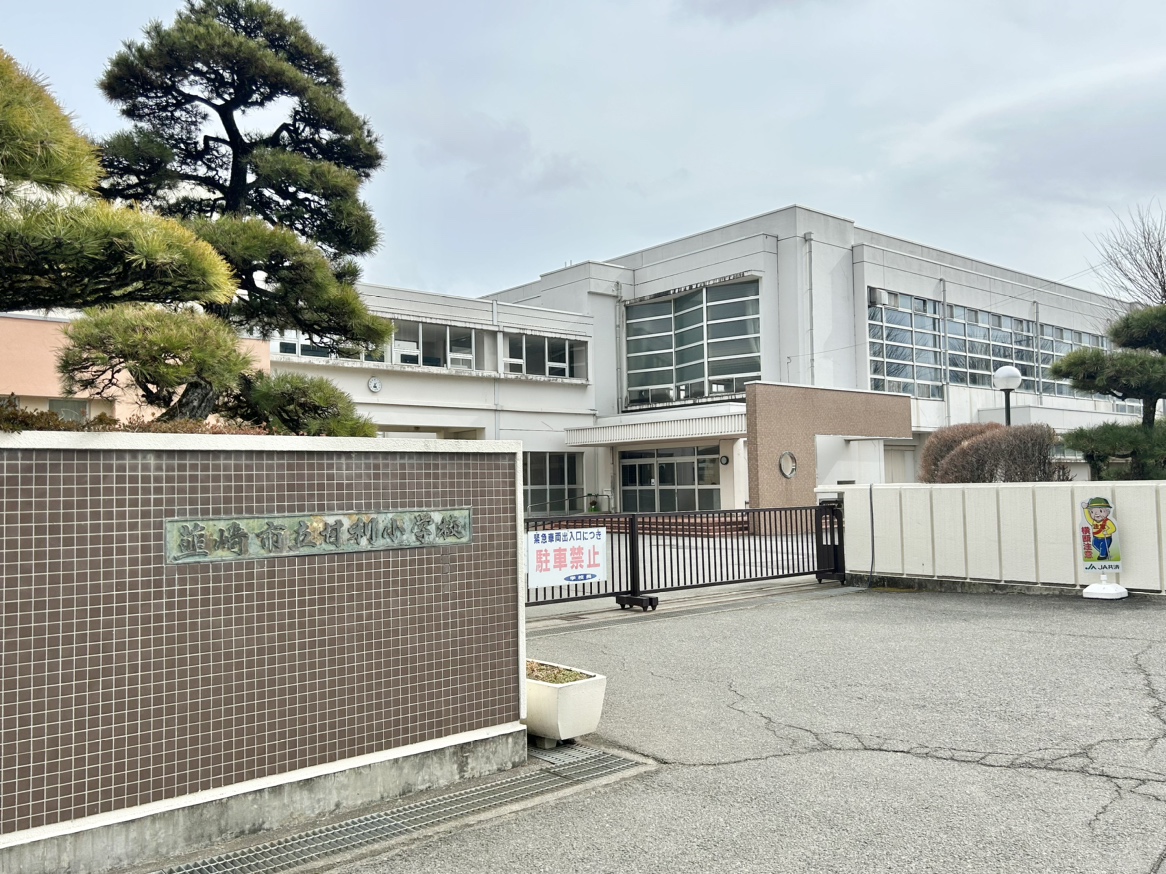 韮崎市大草町若尾　土地 小学校
