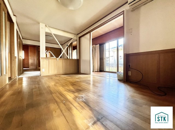 甲府市山宮町　中古 内観写真（リビング）