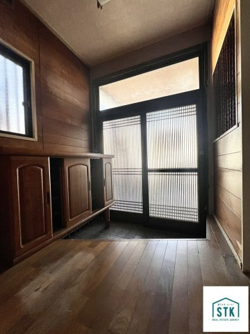 甲府市山宮町　中古 現地写真（玄関）
