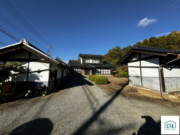 韮崎市穴山町　中古 現地写真