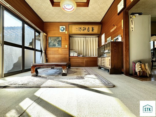 韮崎市穴山町　中古 内観写真（リビング以外の居室）