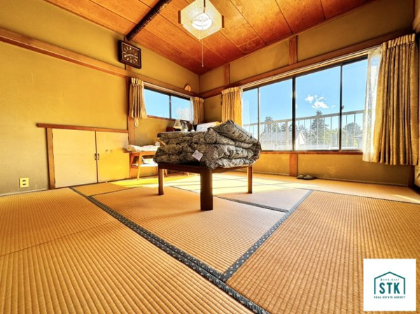 韮崎市穴山町　中古 内観写真（リビング以外の居室）