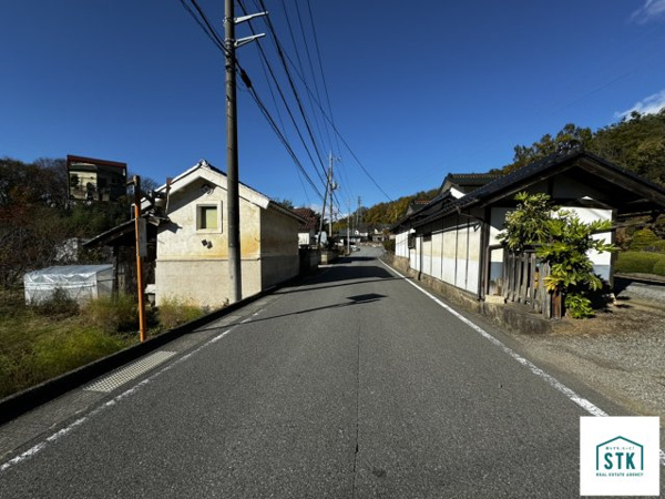 韮崎市穴山町　中古 その他