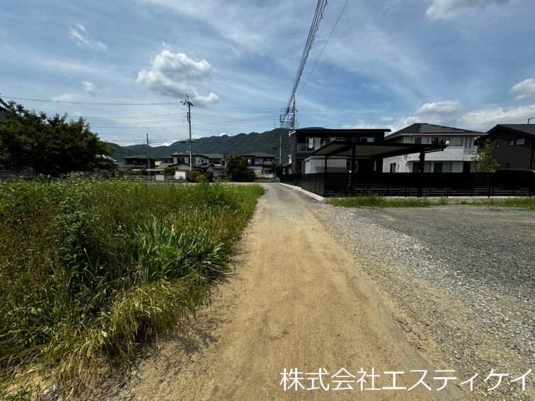 甲府市和戸町　土地 現地写真（前面道路含む現地写真）