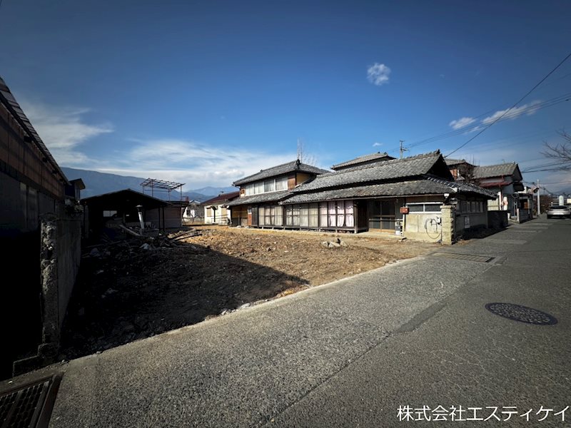 山梨県南アルプス市加賀美 現地写真