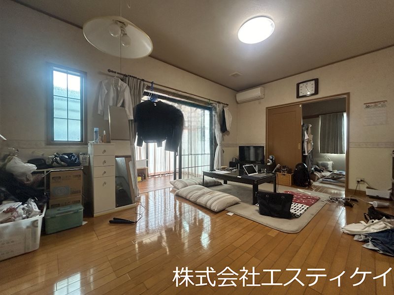 甲府市中小河原町　　中古 内観写真（リビング）