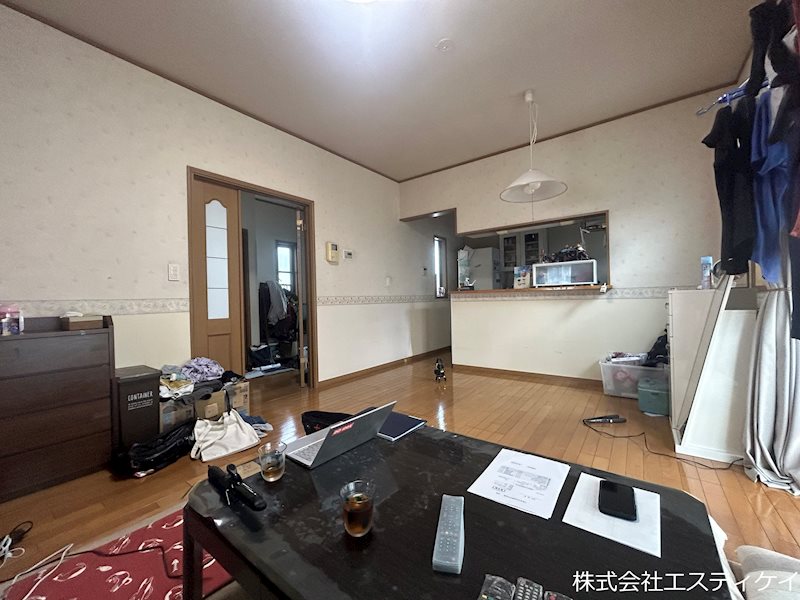 甲府市中小河原町　　中古 内観写真（リビング）