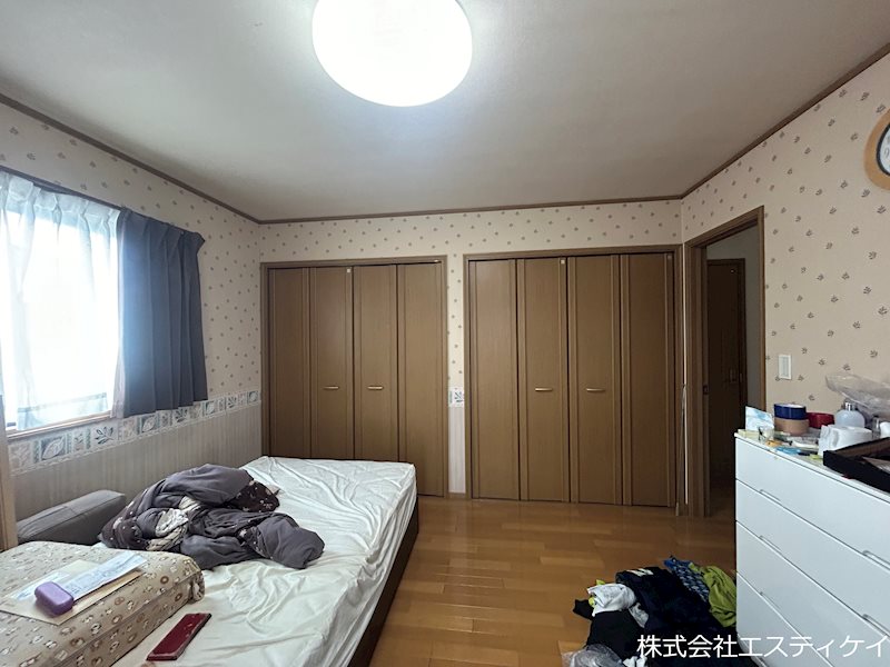 甲府市中小河原町　　中古 内観写真（リビング以外の居室）