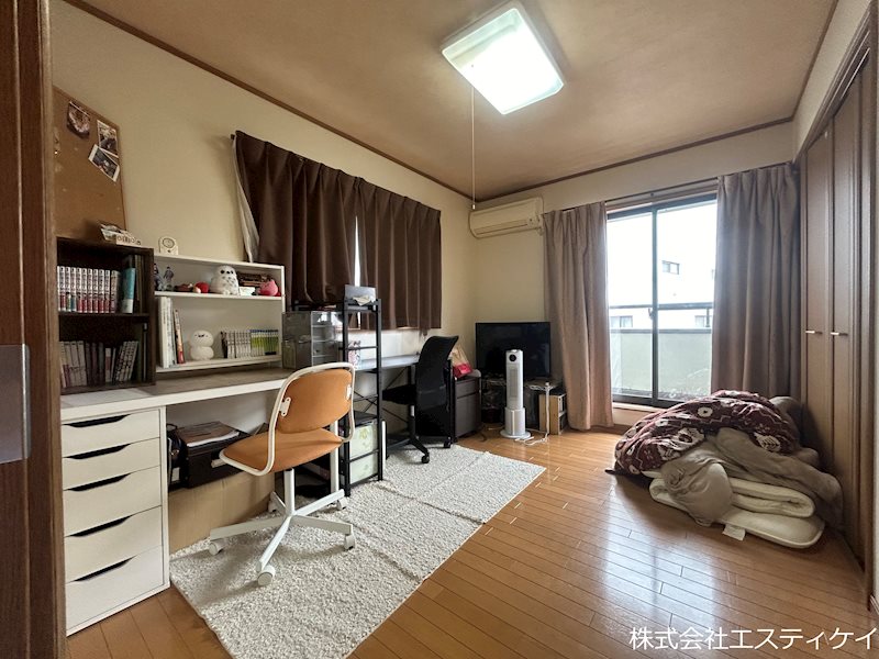 甲府市中小河原町　　中古 内観写真（リビング以外の居室）