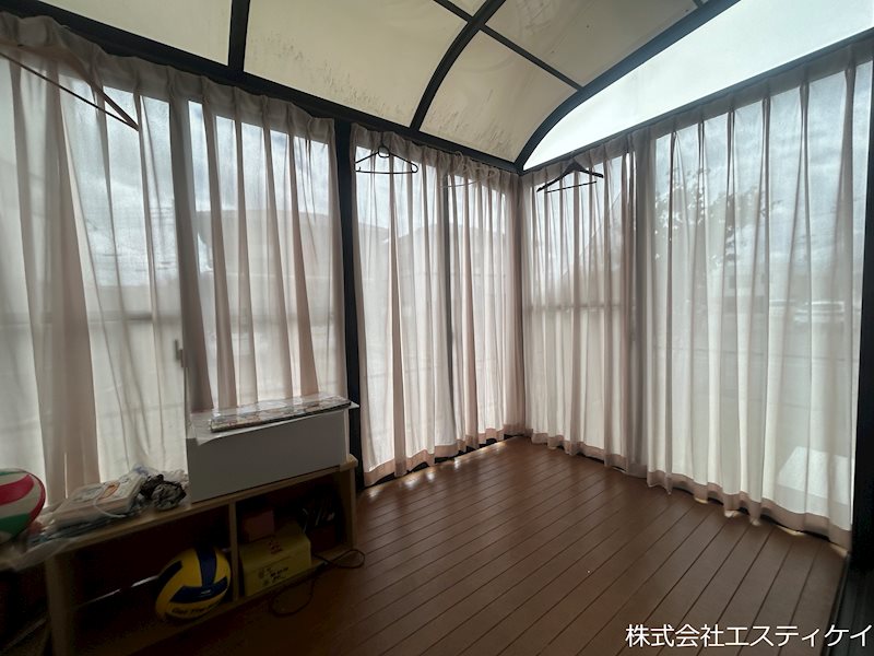 甲府市中小河原町　　中古 内観写真（リビング以外の居室）