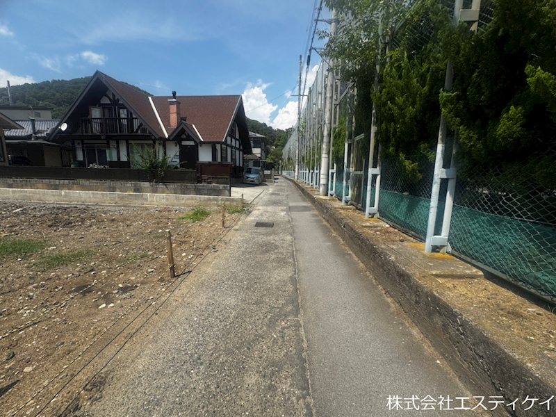 山梨県甲府市大和町1-33 現地写真（前面道路含む現地写真）