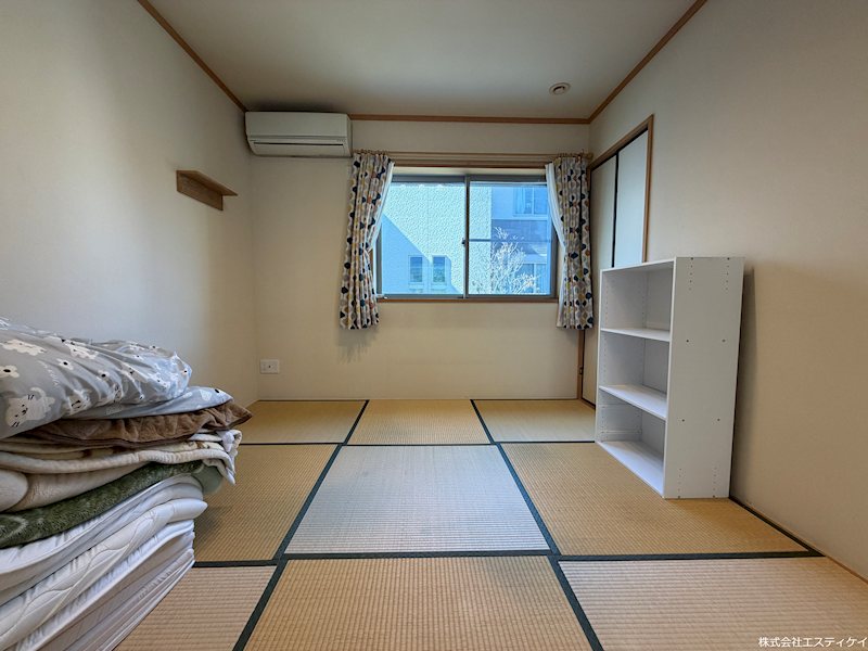 甲府市上今井町　中古 内観写真（リビング以外の居室）