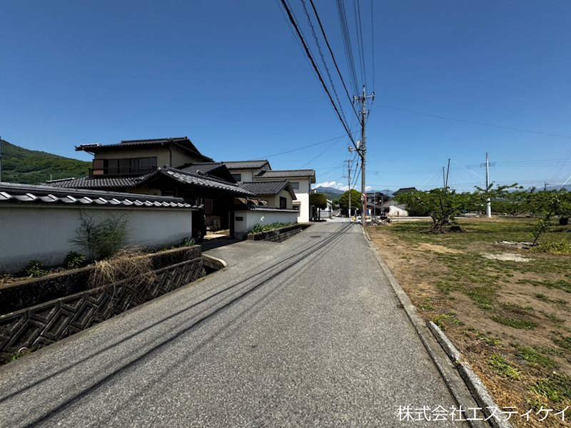 山梨県笛吹市春日居町熊野堂 現地写真（前面道路含む現地写真）