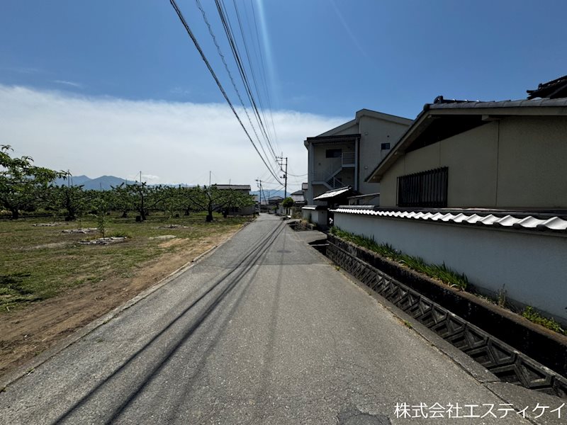 山梨県笛吹市春日居町熊野堂 現地写真（前面道路含む現地写真）