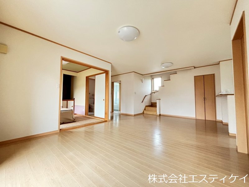 甲府市白井町　中古 内観写真（リビング）