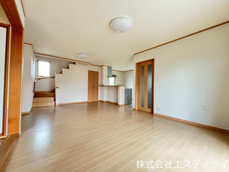 甲府市白井町　中古 内観写真（リビング）