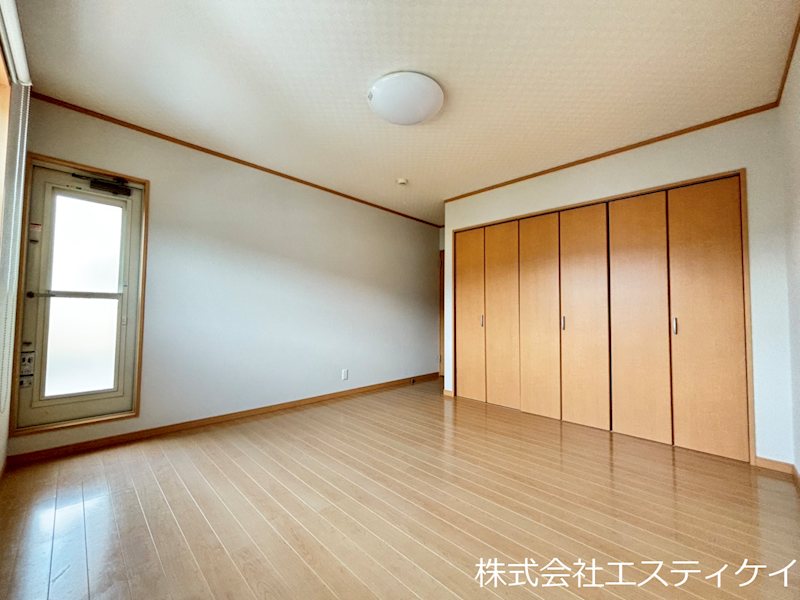 甲府市白井町　中古 内観写真（リビング以外の居室）