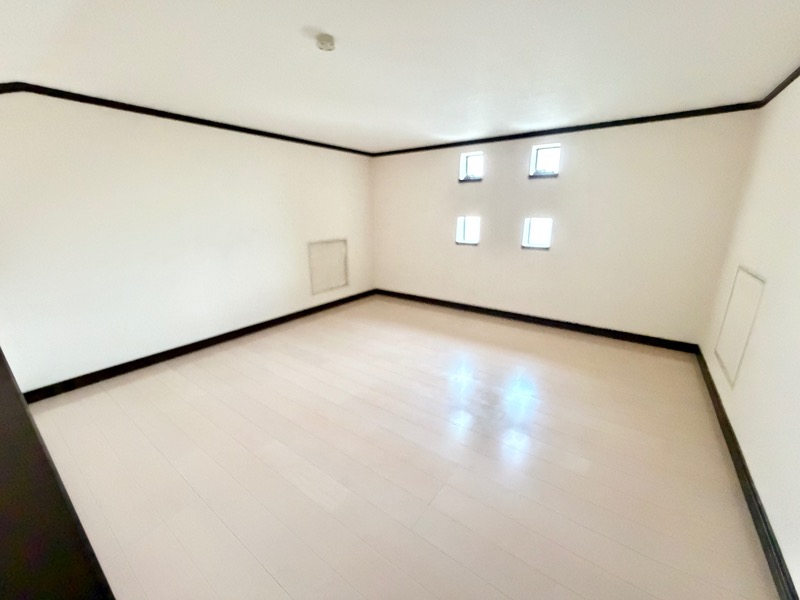甲斐市西八幡　中古 内観写真（リビング以外の居室）