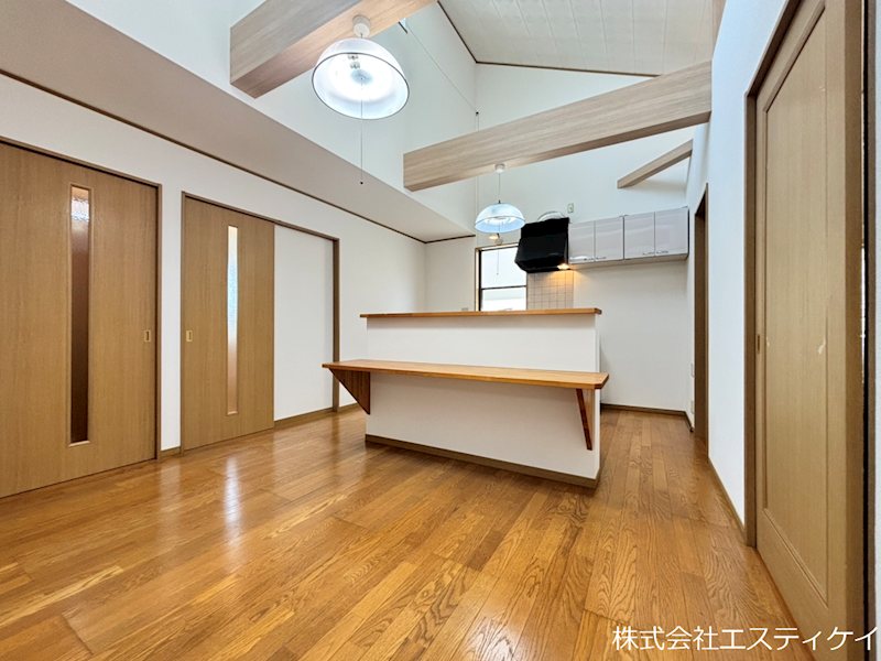 中央市臼井阿原　中古 内観写真（リビング）