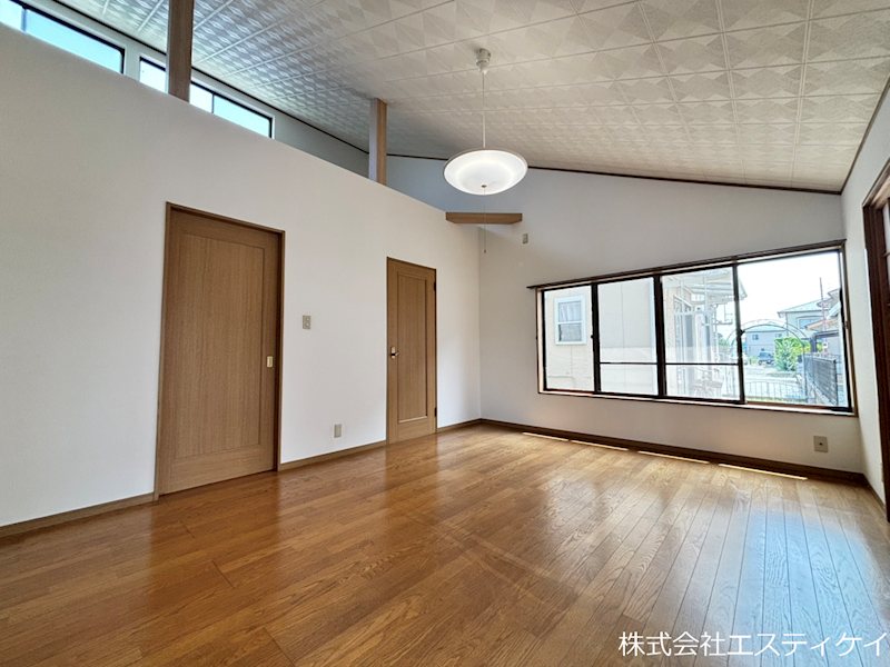 中央市臼井阿原　中古 内観写真（リビング以外の居室）
