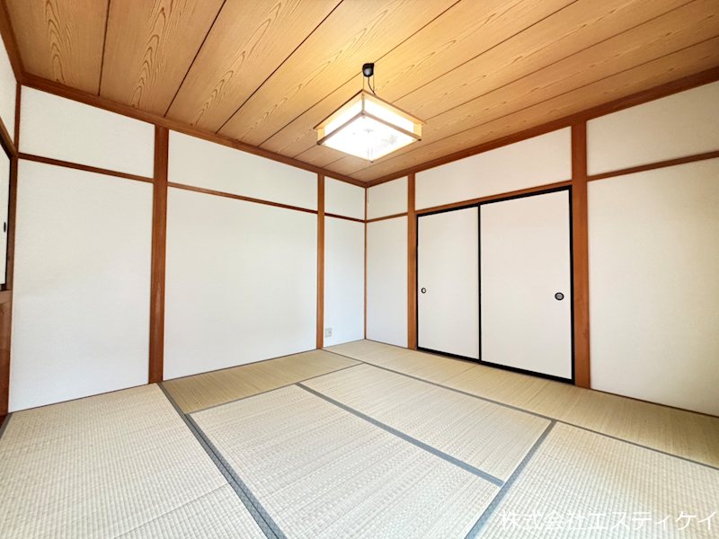 中央市臼井阿原　中古 内観写真（リビング以外の居室）