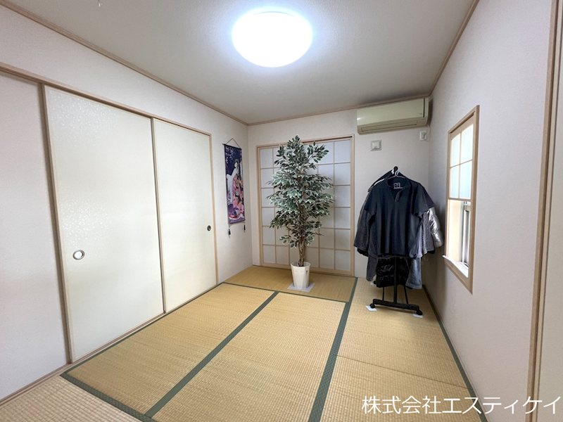 山梨県甲府市新田町 内観写真（リビング以外の居室）