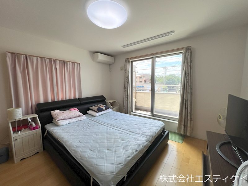 山梨県甲府市新田町 内観写真（リビング以外の居室）