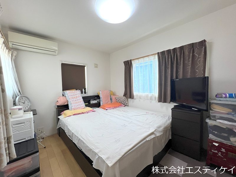 山梨県甲府市新田町 内観写真（リビング以外の居室）