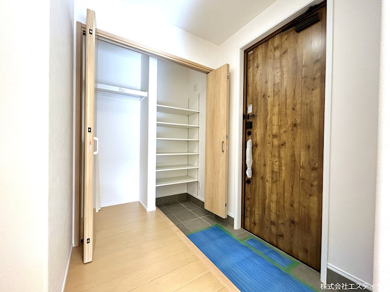 甲府市大里町新築建売住宅「TYPE-S」 内観写真（収納）