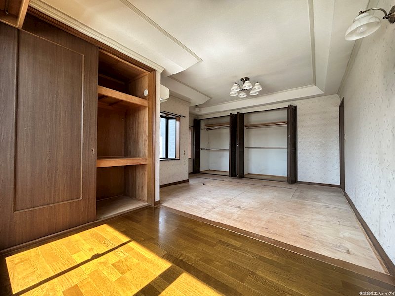 甲府市貢川本町　中古 内観写真（リビング以外の居室）