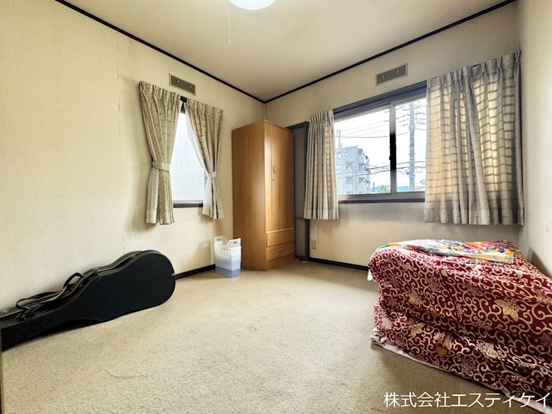 甲府市飯田4丁目　中古 内観写真（リビング以外の居室）