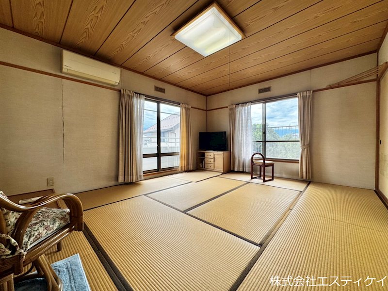 甲府市飯田4丁目　中古 内観写真（リビング以外の居室）