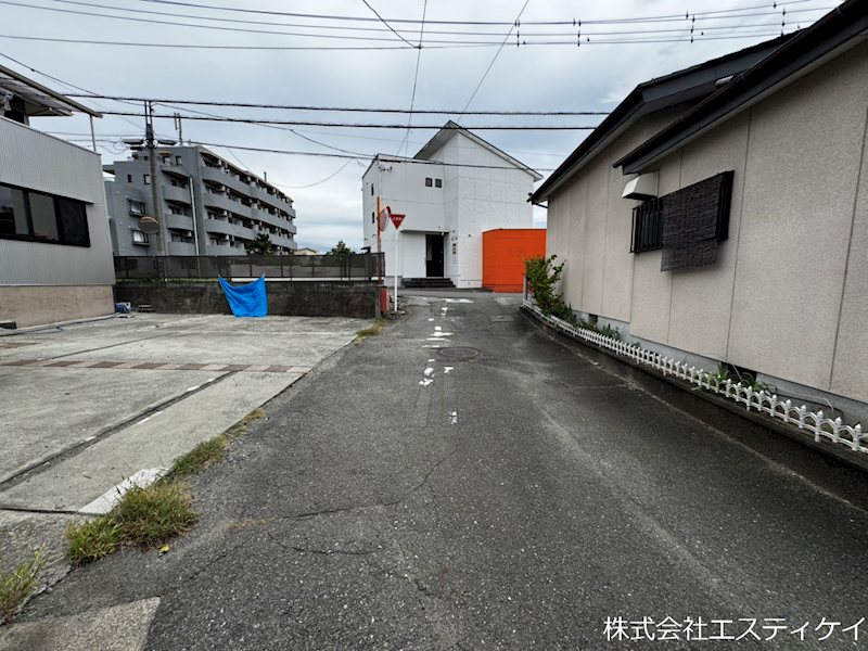 甲府市飯田4丁目　中古 現地写真（前面道路含む現地写真）