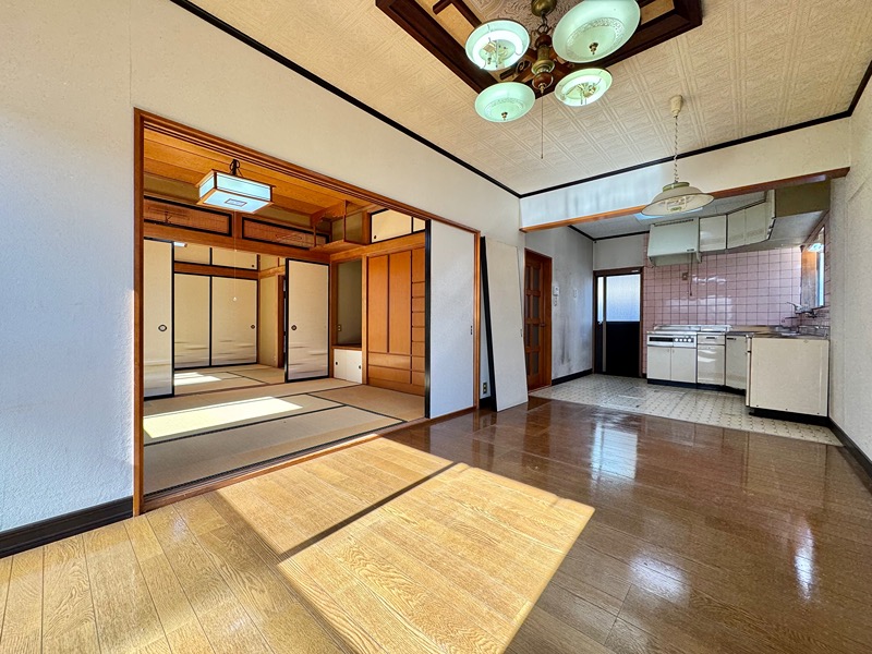 甲斐市境　中古 内観写真（リビング）