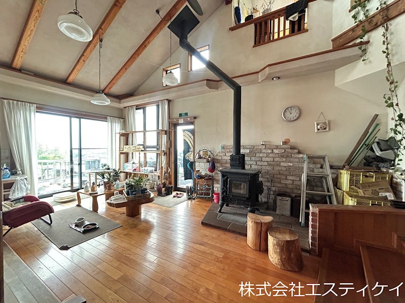 甲斐市宇津谷　中古 内観写真（リビング）