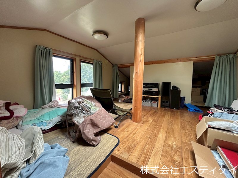 甲斐市宇津谷　中古 内観写真（リビング以外の居室）