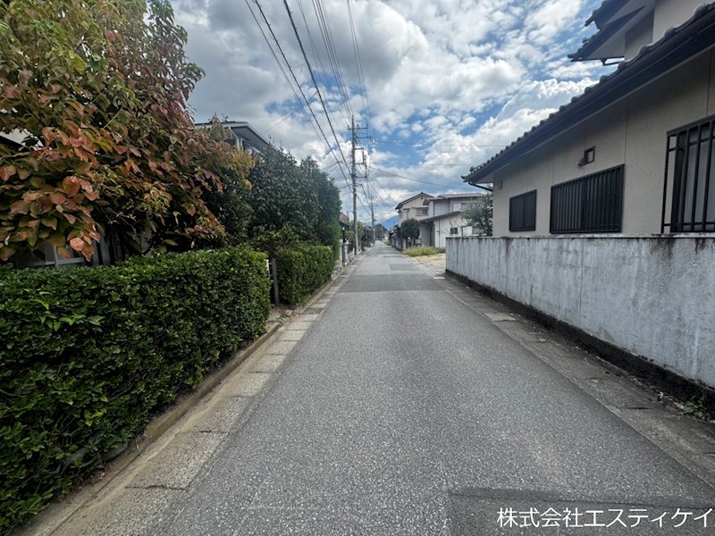 甲府市国母2丁目　土地 現地写真（前面道路含む現地写真）