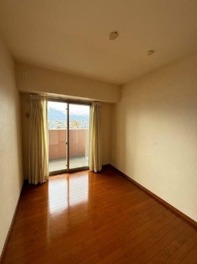 シーズガーデン甲府丸の内901 内観写真（リビング以外の居室）