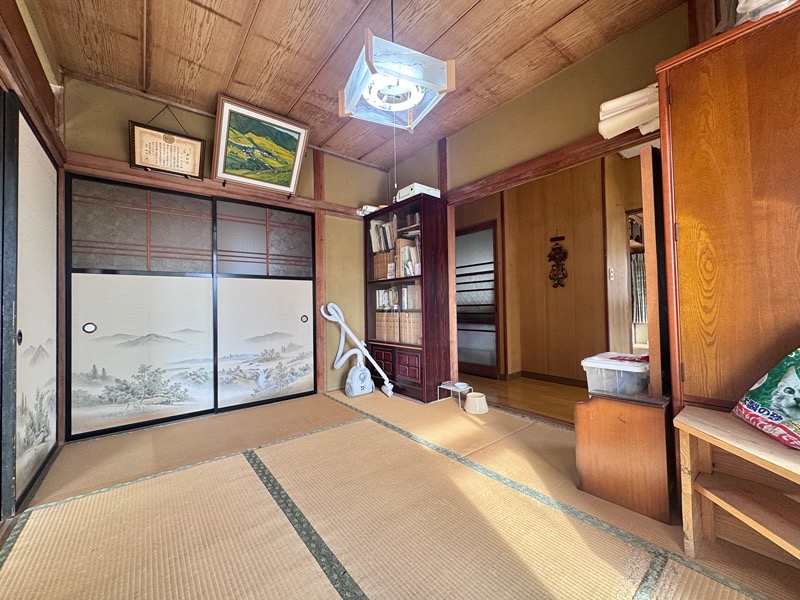 甲斐市岩森　中古 内観写真（リビング以外の居室）