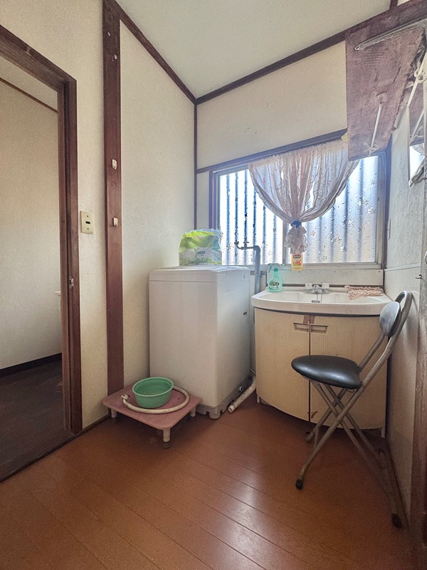 甲斐市岩森　中古 内観写真（洗面台・洗面所）