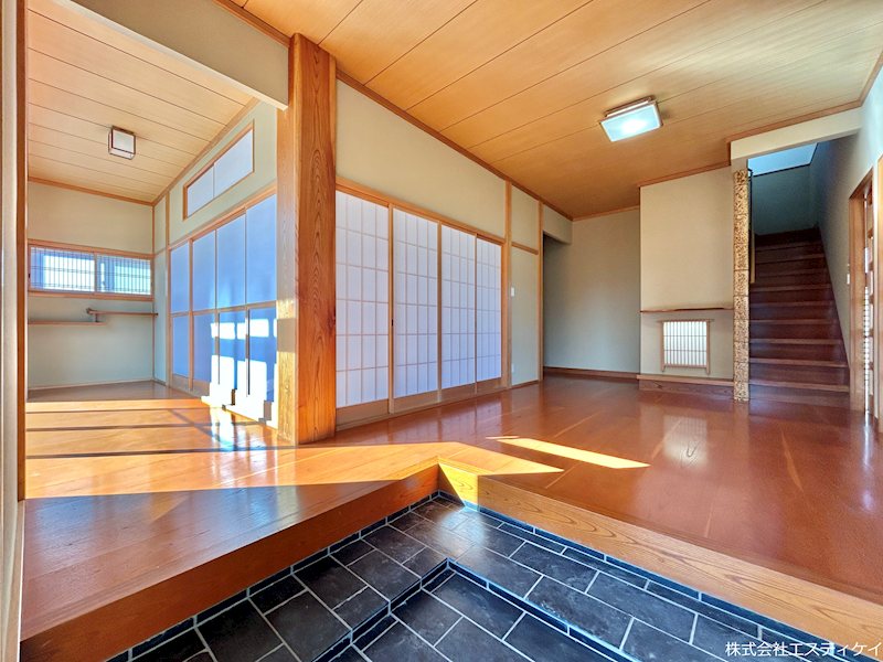 甲斐市竜王　中古 現地写真（玄関）