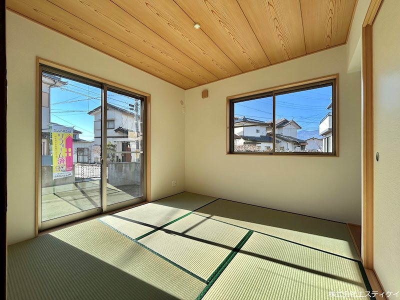 中央市中楯　中古 内観写真（リビング以外の居室）