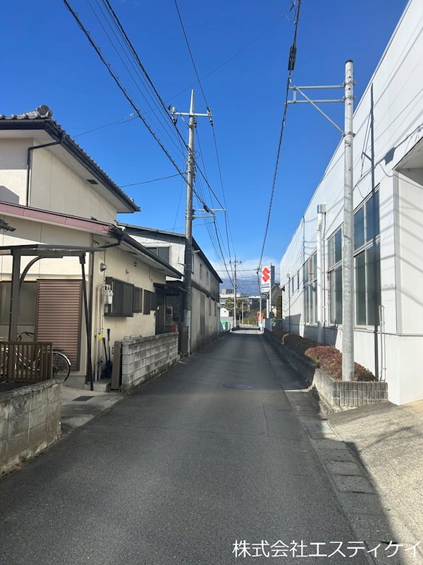 山梨県甲府市飯田３丁目 現地写真（前面道路含む現地写真）